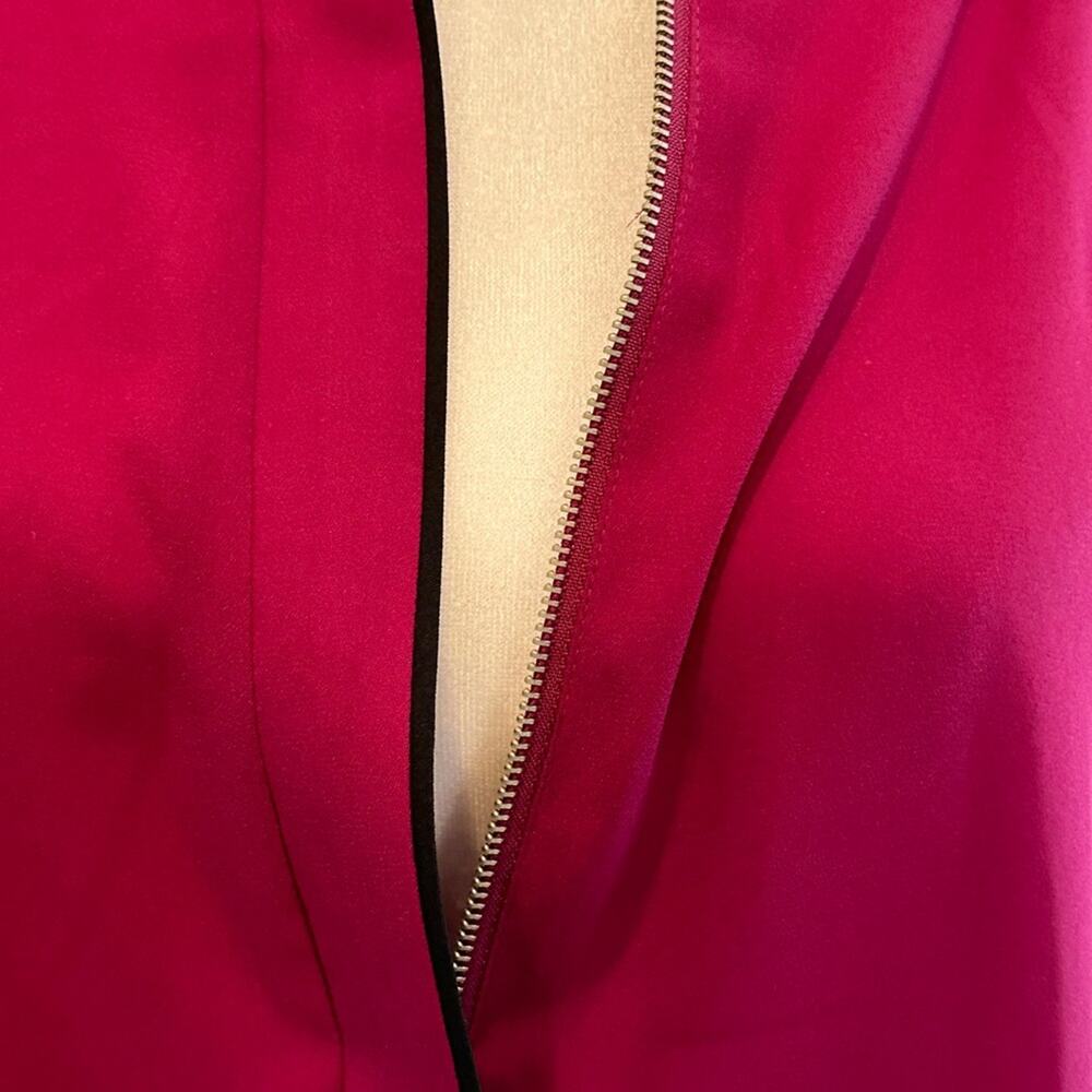 Gorgeous flowy blouse - raspberry! - Picture 2 of 15